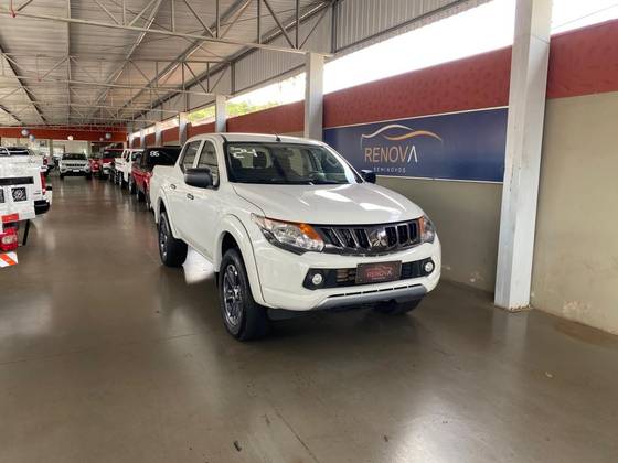 MITSUBISHI L200 TRITON 2.4 16V TURBO DIESEL SPORT GLS CD 4P 4X4 AUTOMÁTICO